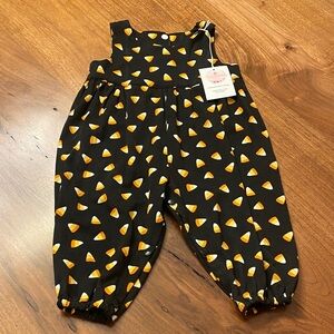 NWT Candy  Corn Infant Halloween onesie. Size M- 12 M